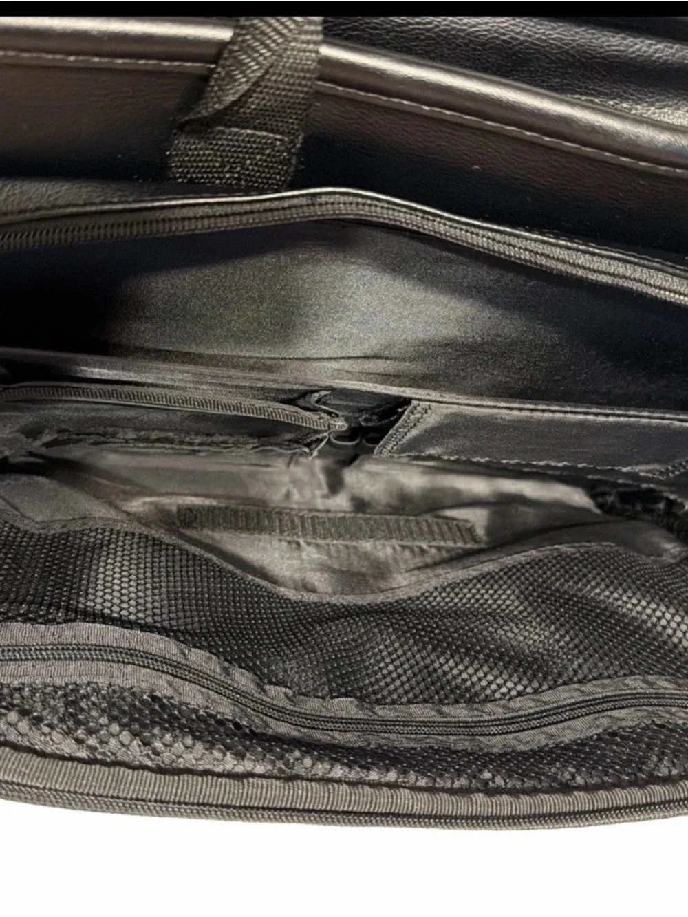 Targus Black Laptop Briefcase with Front Organizer Pocket